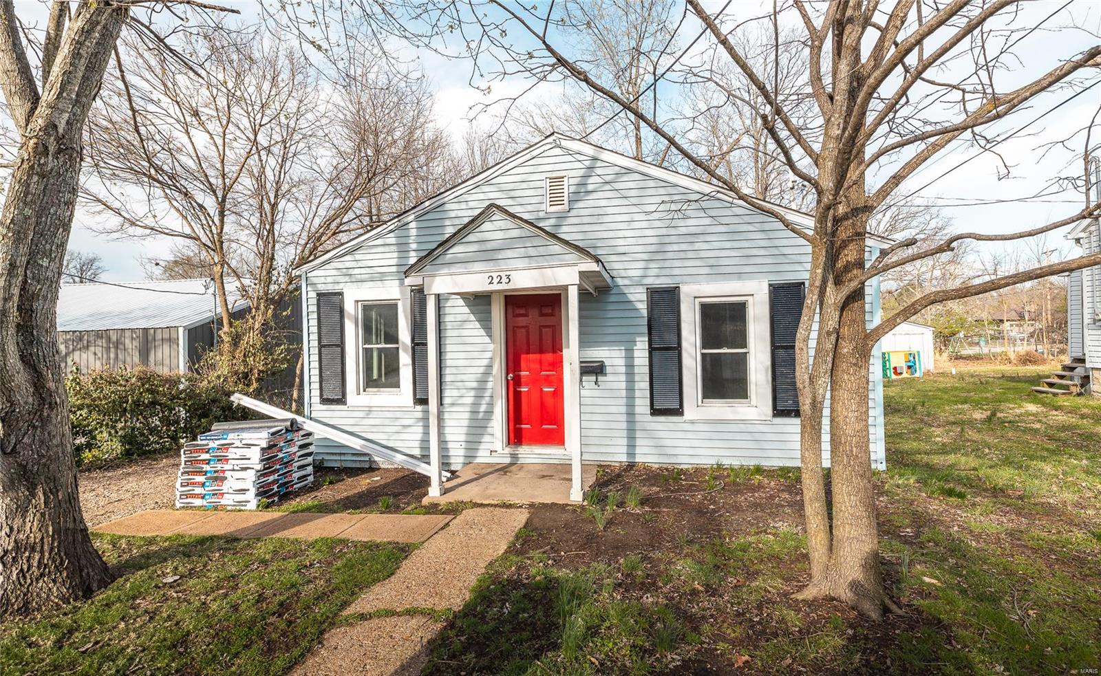 223 Warren St Property Photo
