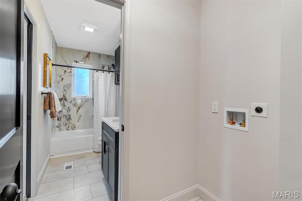 406 Meyer Avenue Property Photo 33