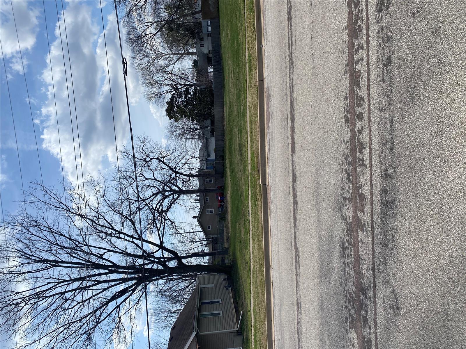 3311 Eminence Boulevard Property Photo 1