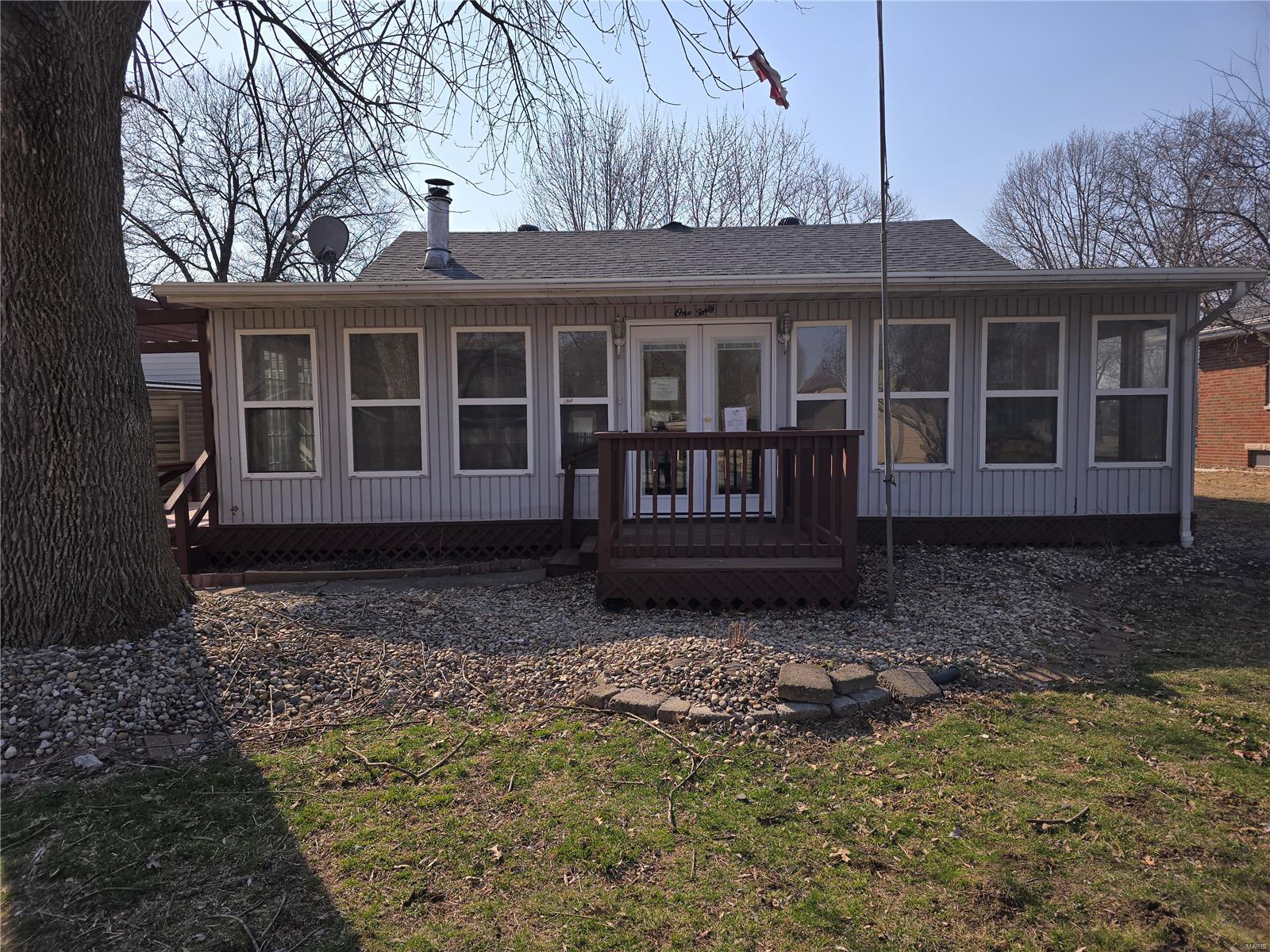 140 Greenview Street Property Photo 1