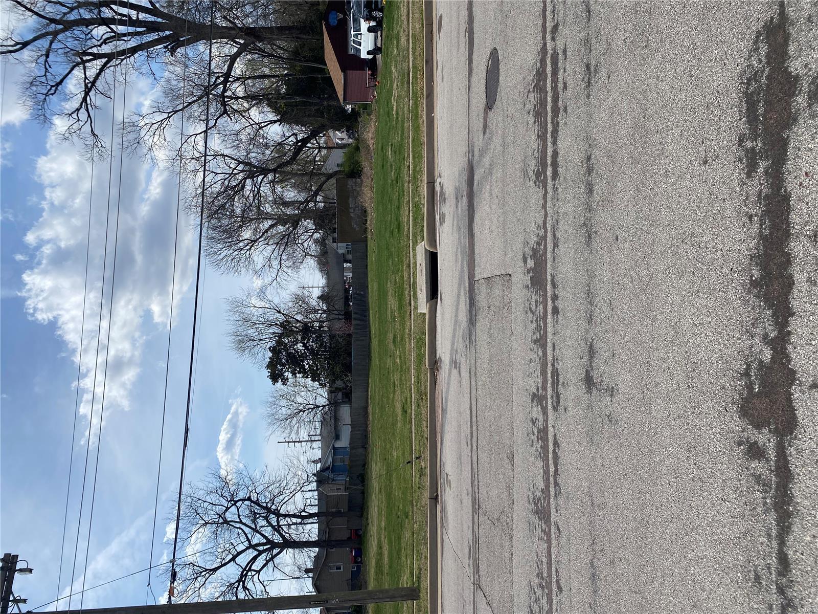 3315 Eminence Boulevard Property Photo 1