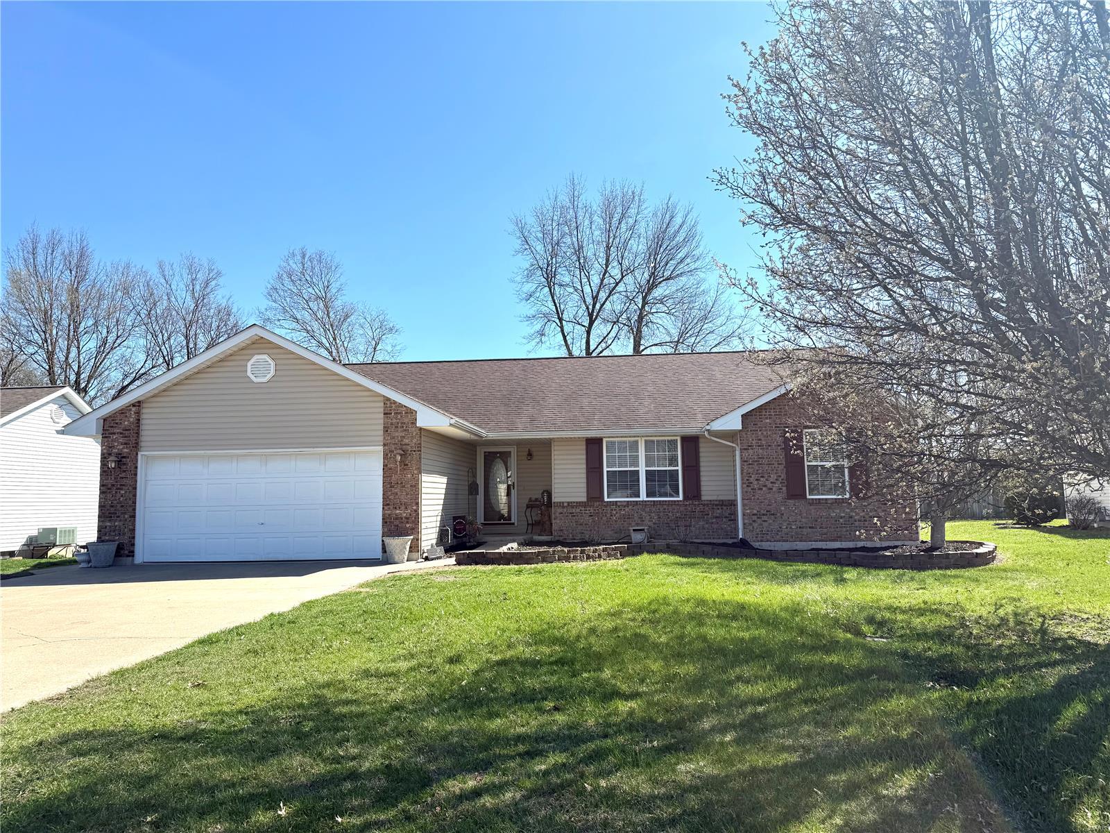 1014 Southway Drive Property Photo