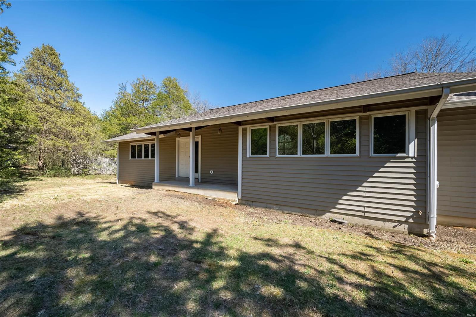 536 Arrowhead Pt Property Photo