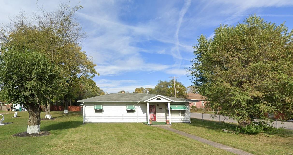 3045 Belleview Avenue Property Photo