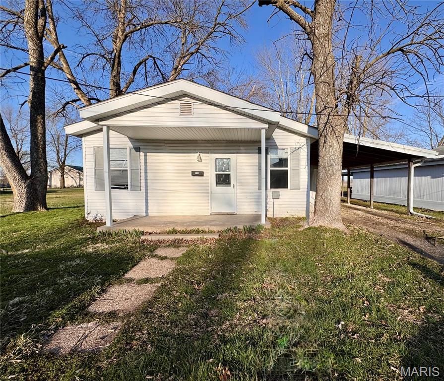 1001 S Central Avenue Property Photo 1