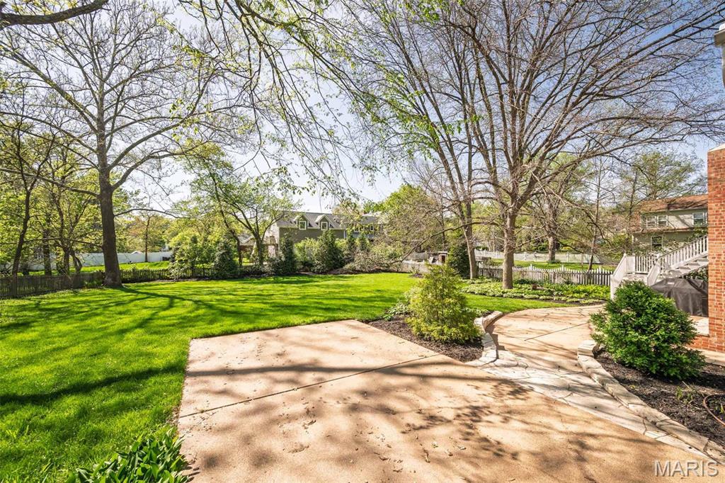 1211 S Geyer Road Property Photo 42