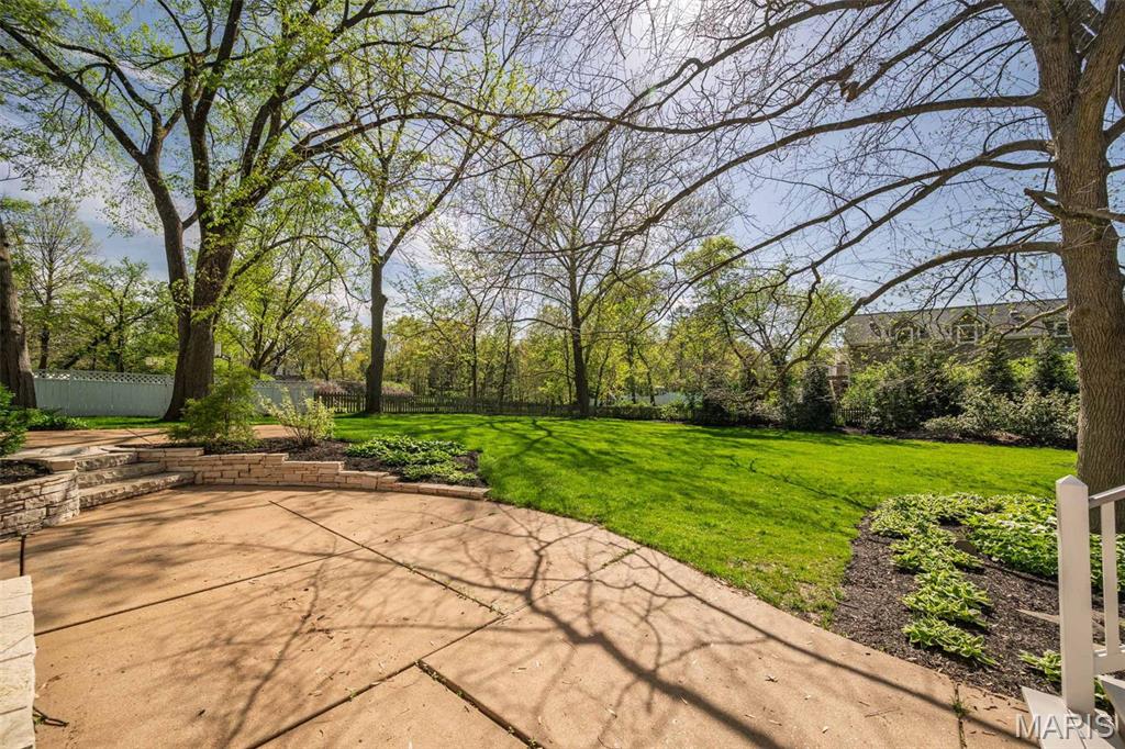 1211 S Geyer Road Property Photo 44