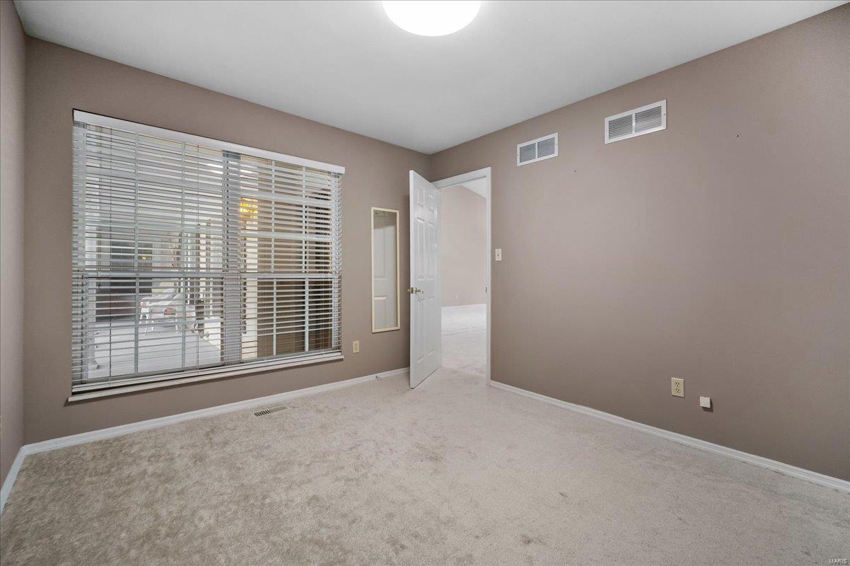 419 Charter Way Drive Property Photo 17