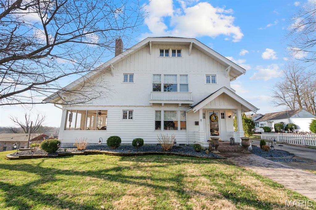 324 Vine Street Property Photo 2