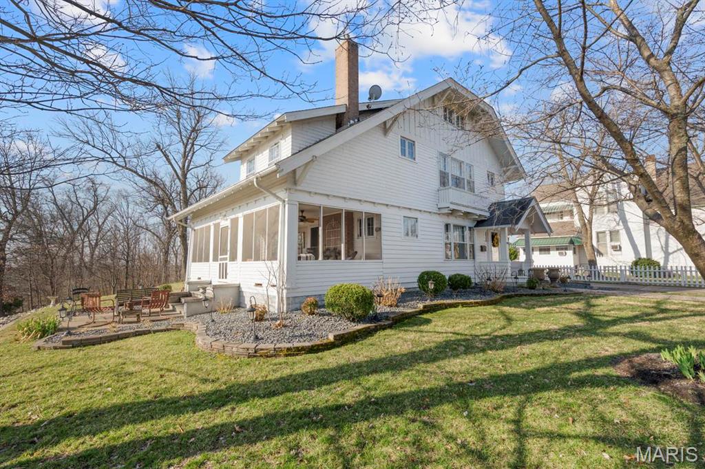 324 Vine Street Property Photo 3