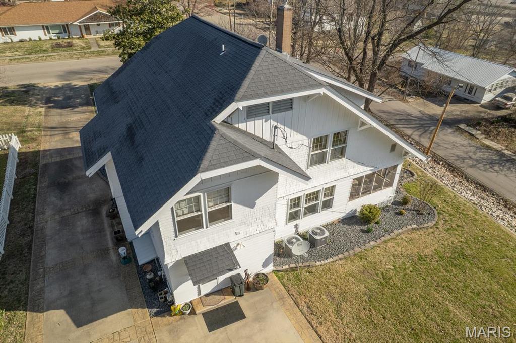 324 Vine Street Property Photo 6