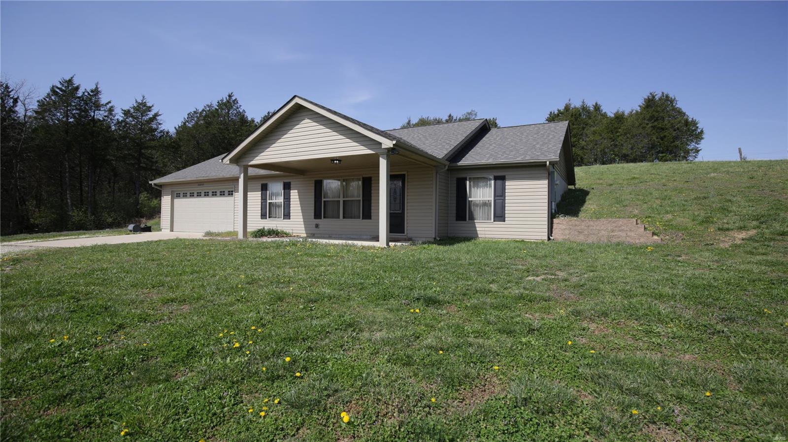 10053 Woodland Rd Property Photo