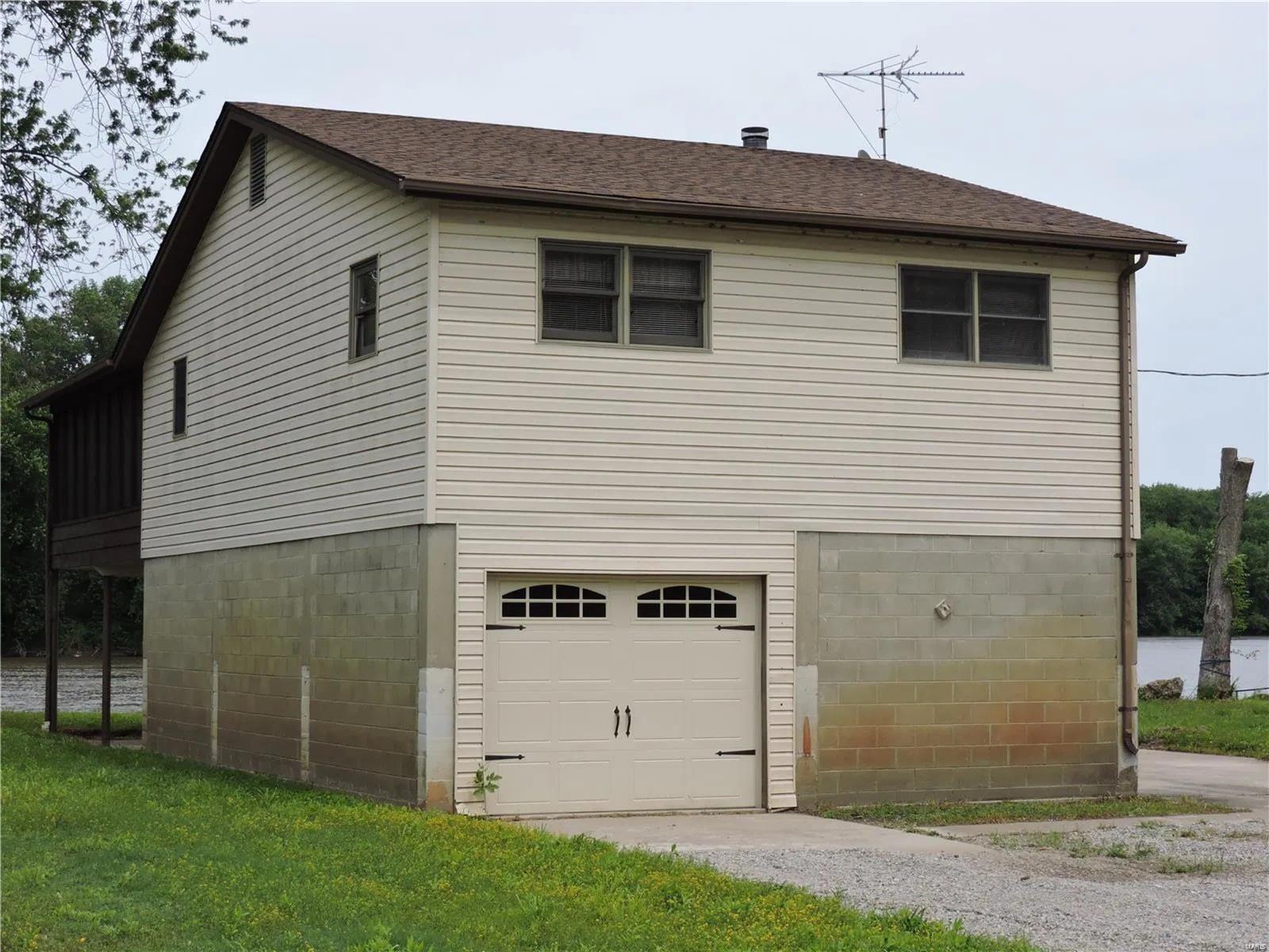 38858 Pike 9203 Property Photo