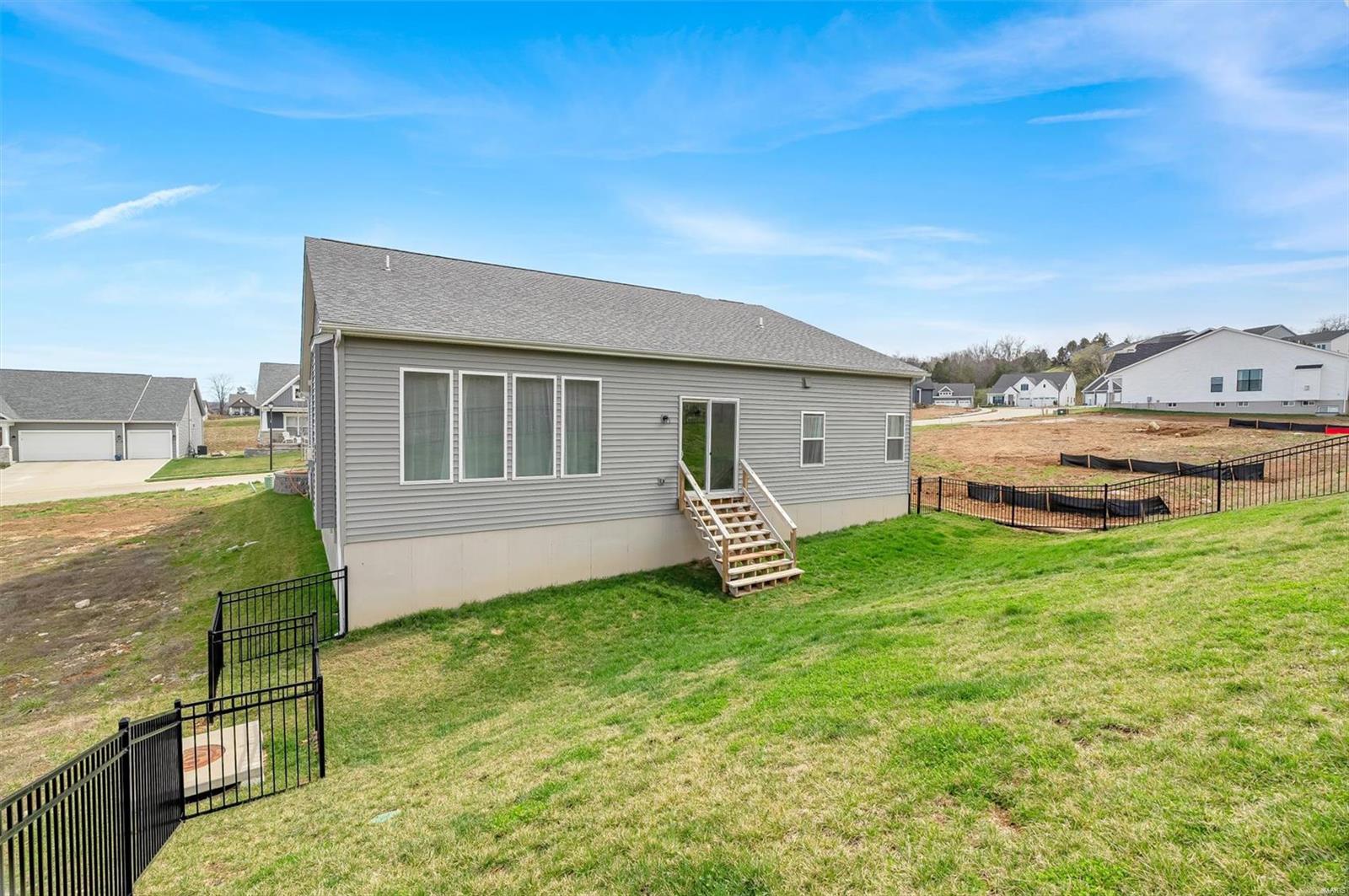 1154 Bloomfield Drive Property Photo 43