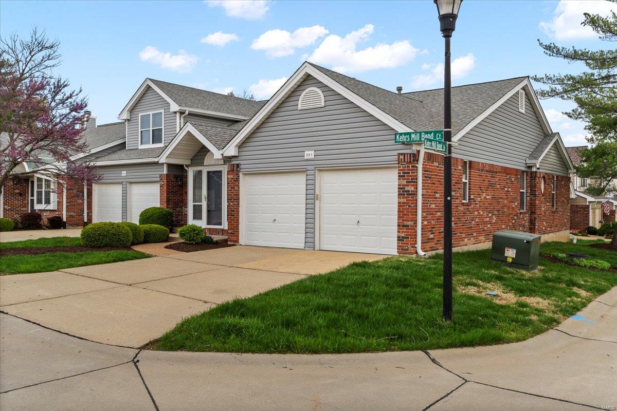 301 Kehrs Mill Bend Court Property Photo