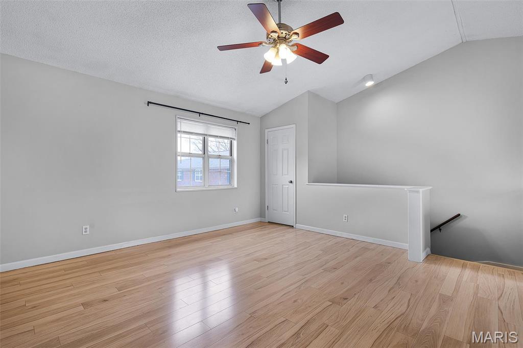 1631 E Swan Circle Property Photo 2