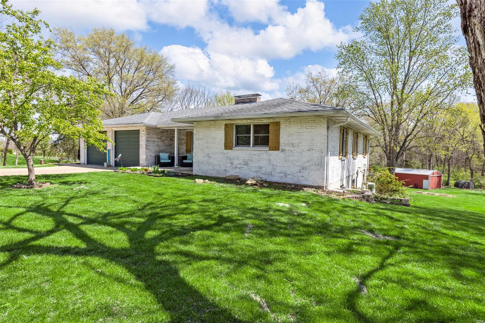 2554 Highway N Property Photo 3