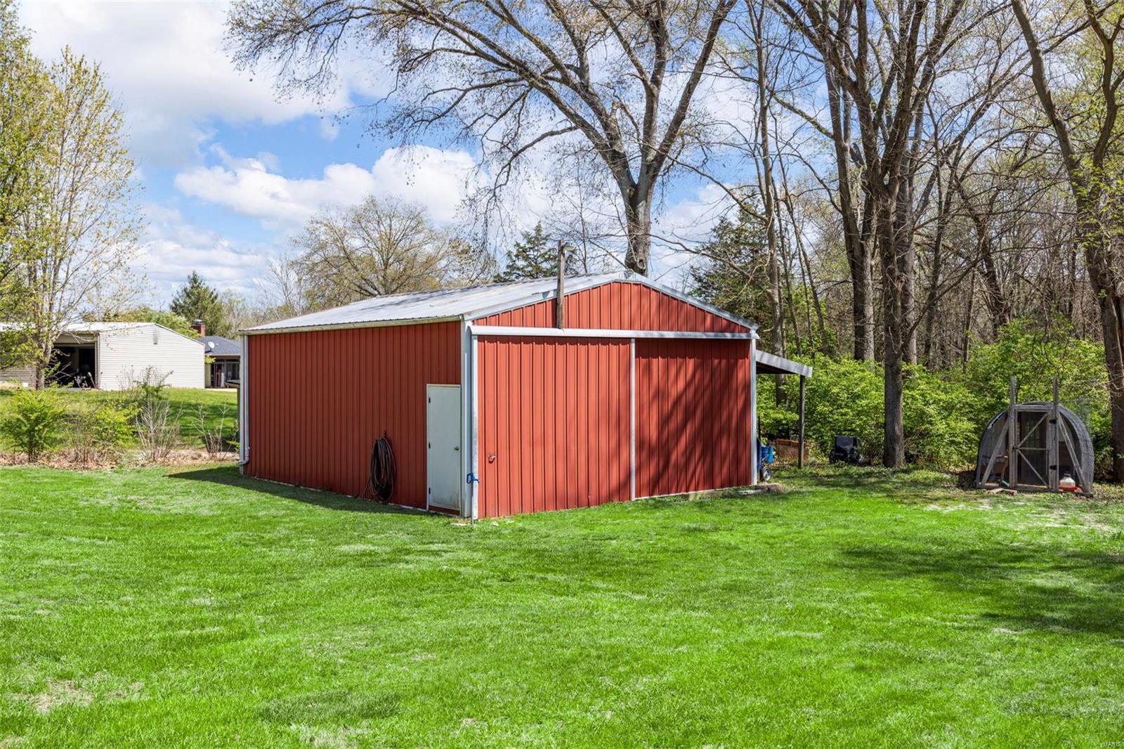 2554 Highway N Property Photo 7