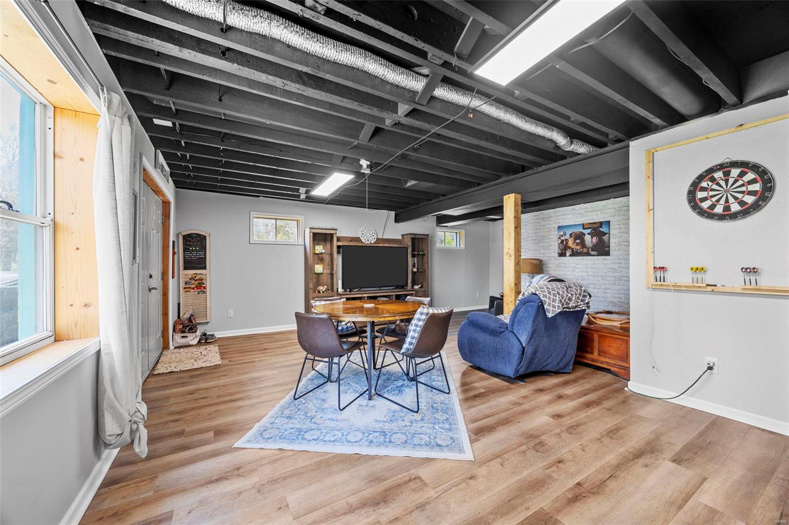 2554 Highway N Property Photo 30