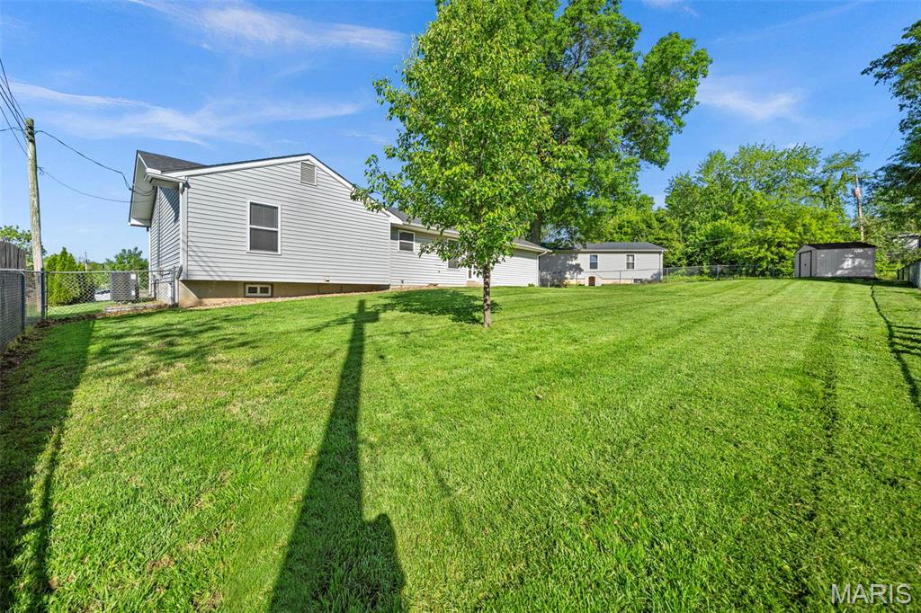 1214 Hawthorn Court Property Photo