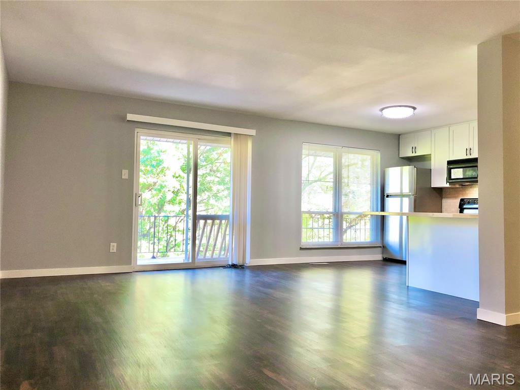 10395 Forest Brook Lane G Property Photo 5
