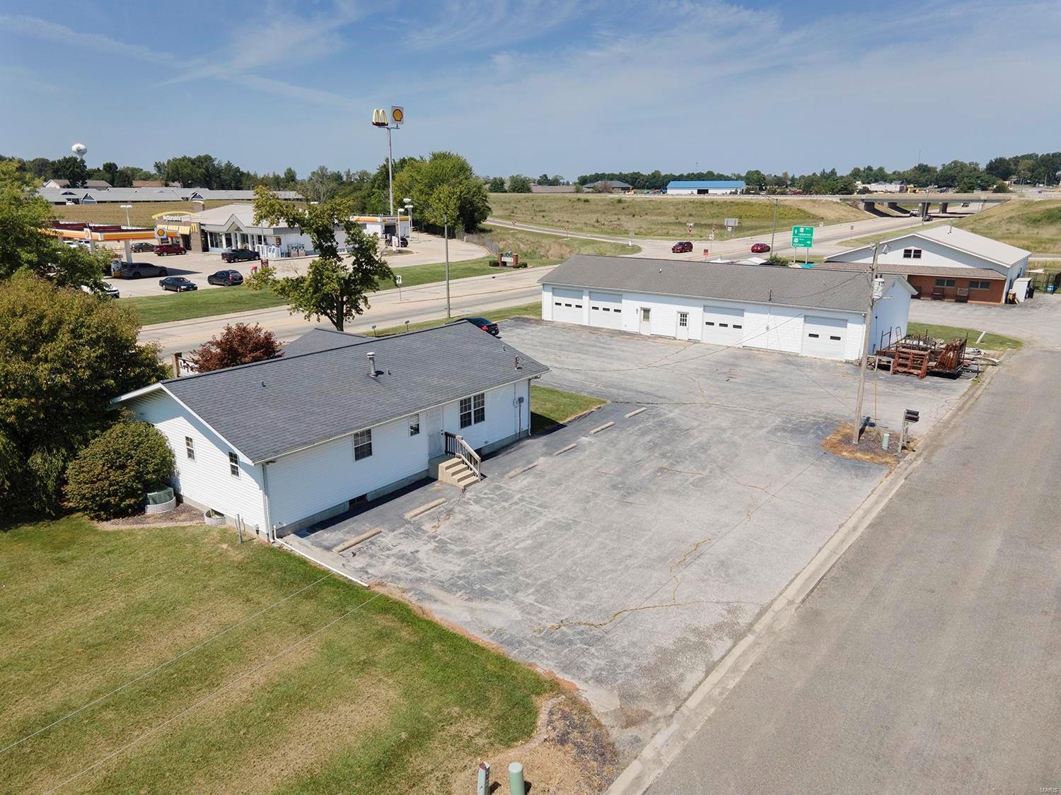 1212 N Walnut Street Property Photo