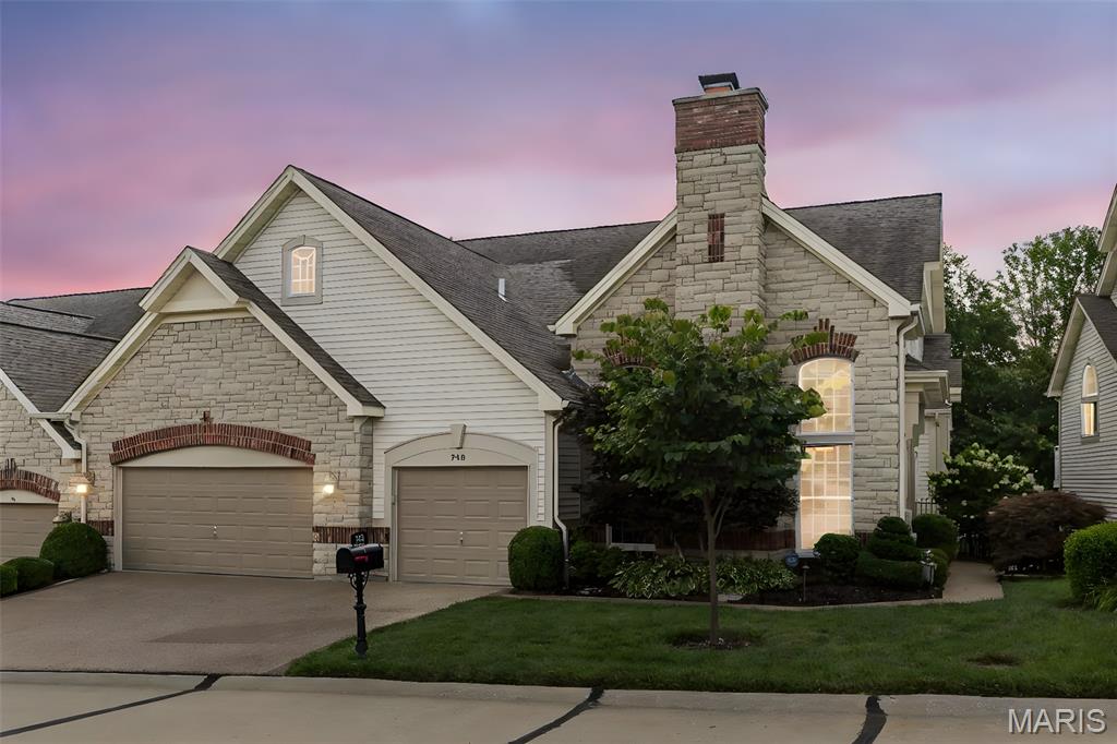 740 Stonebluff Court Property Photo 1