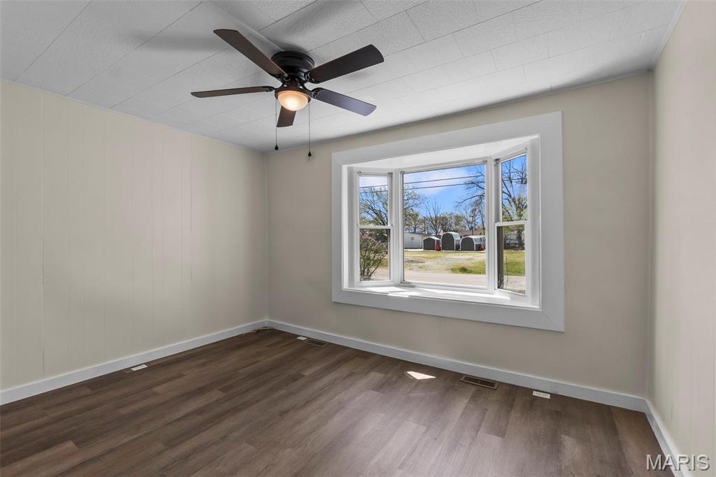 325 W Mckinley Street Property Photo 15