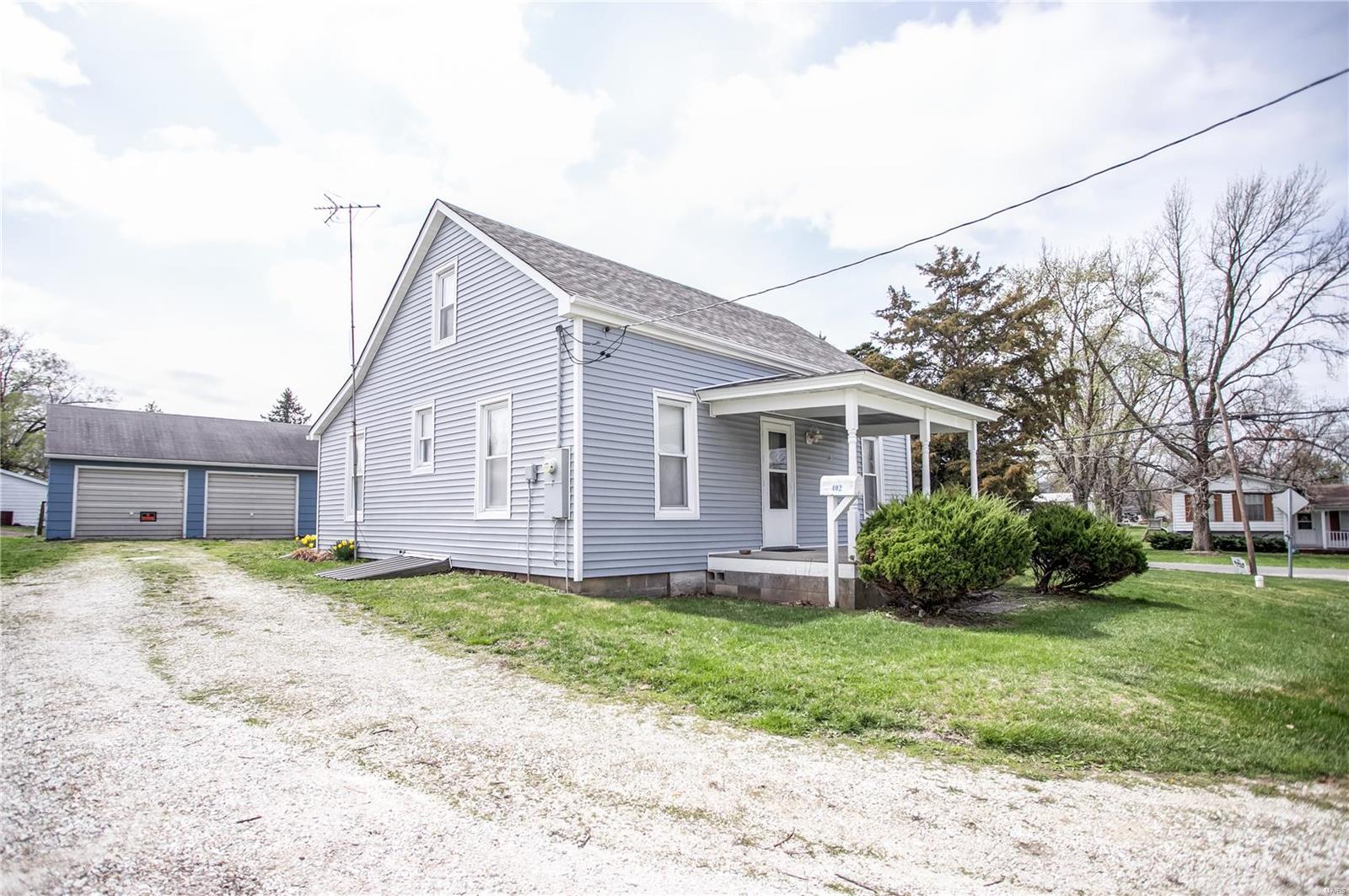 402 Minard Street Property Photo