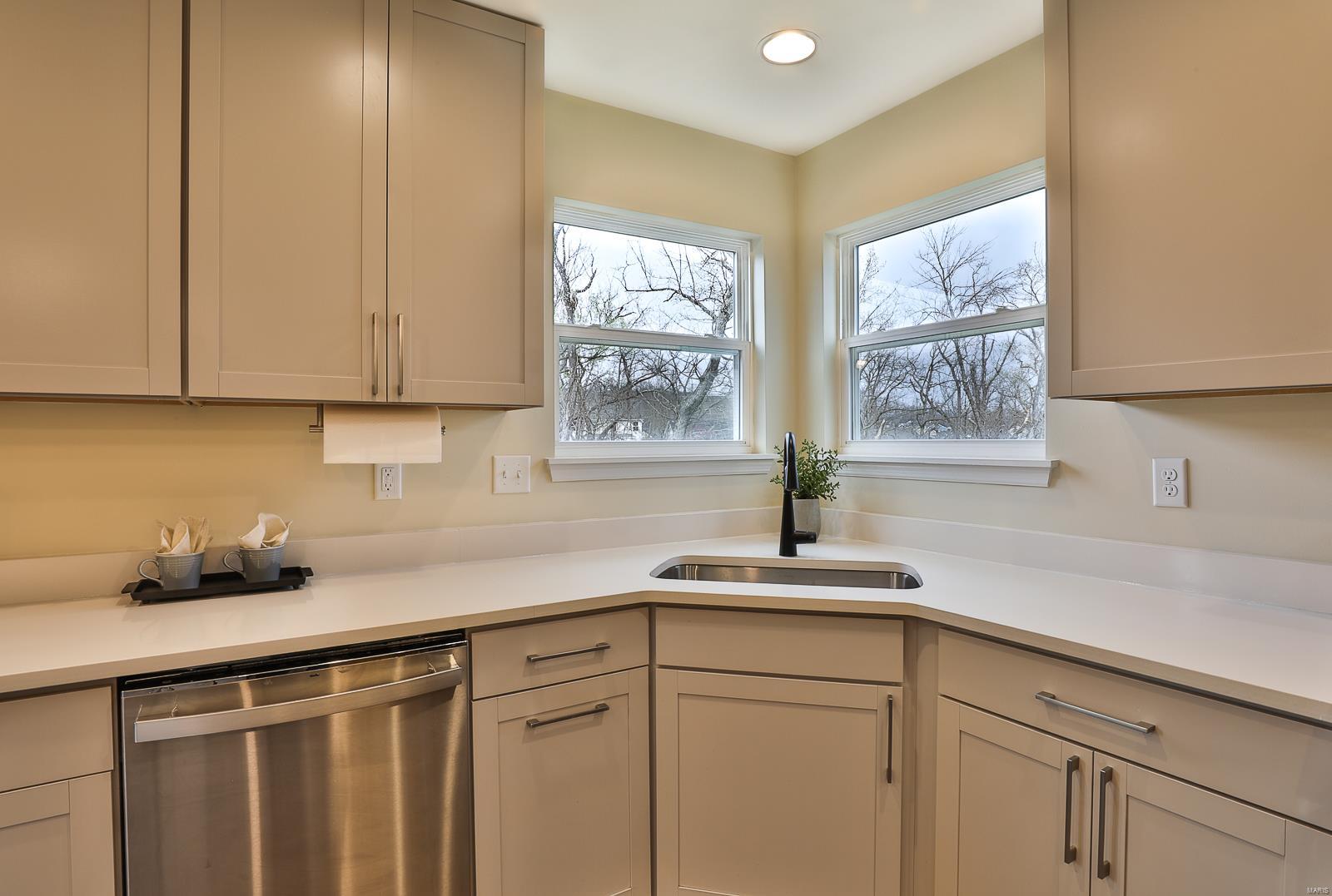 5310 Mitschang Court Property Photo 15