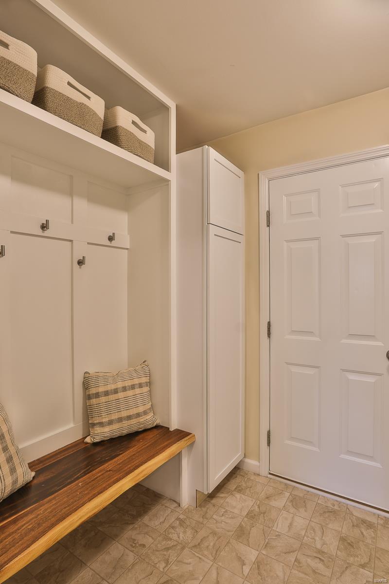 5310 Mitschang Court Property Photo 20