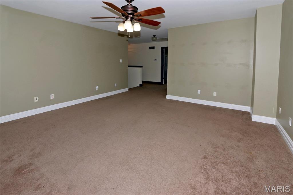 221 Stoneledge Court Property Photo 20