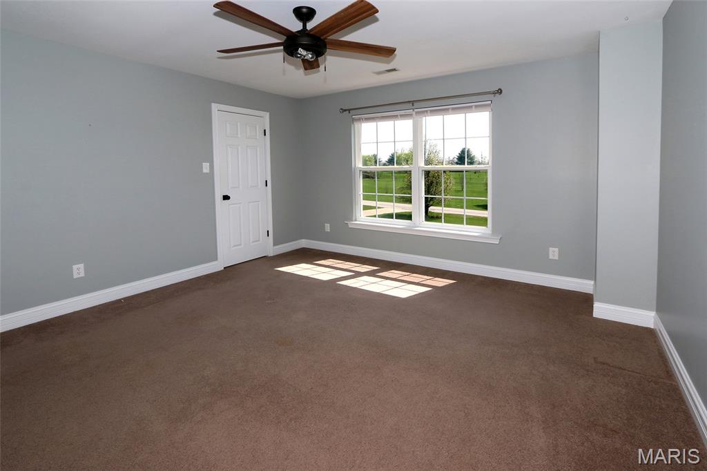 221 Stoneledge Court Property Photo 22