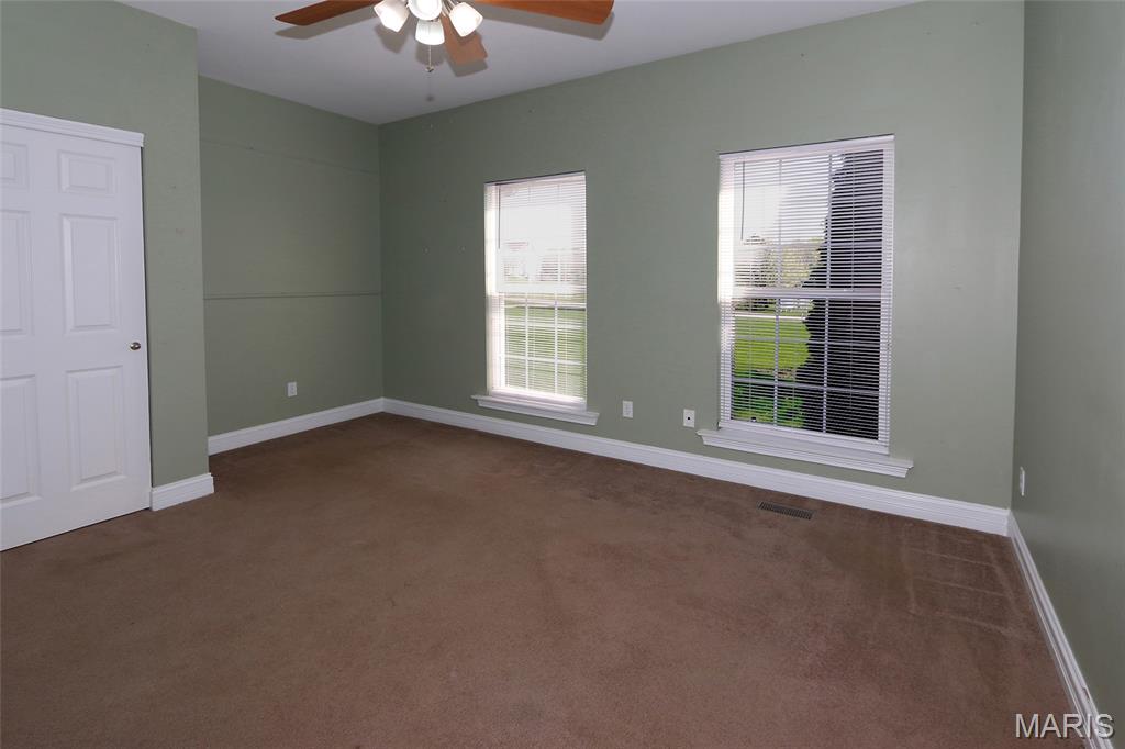 221 Stoneledge Court Property Photo 28