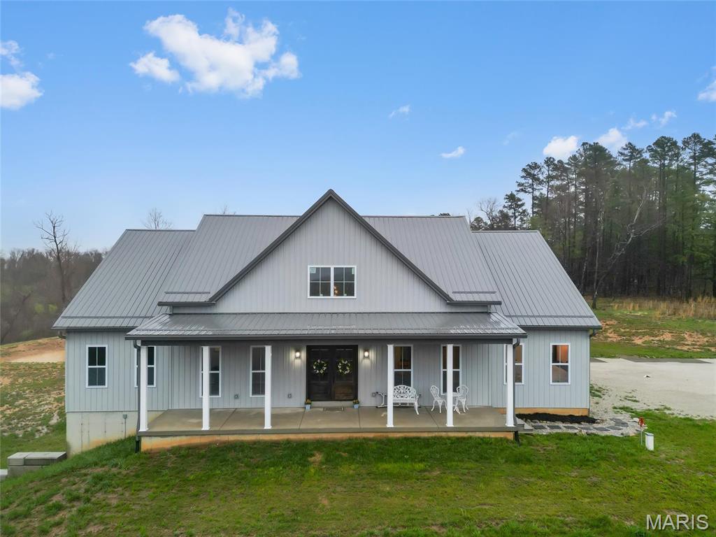 13160 Mammoth Rd Property Photo 3