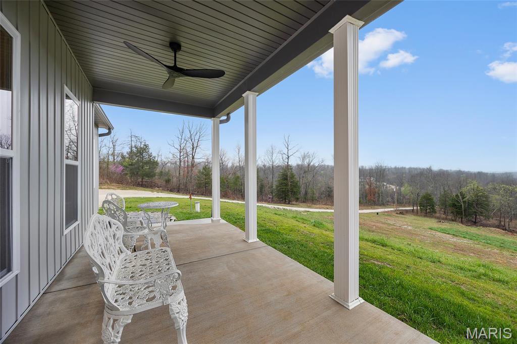13160 Mammoth Rd Property Photo 5