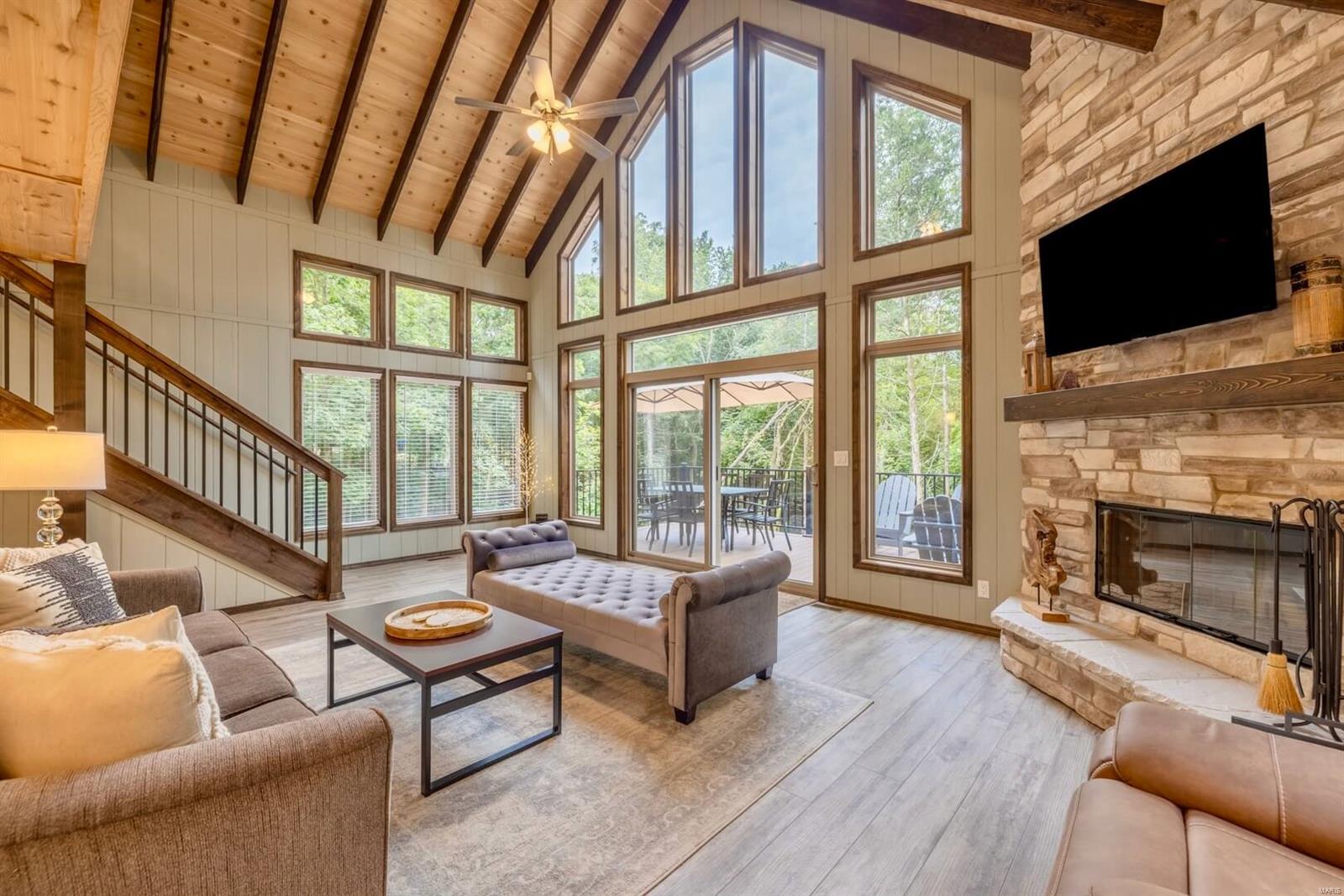 2907 Valley View Drive Property Photo