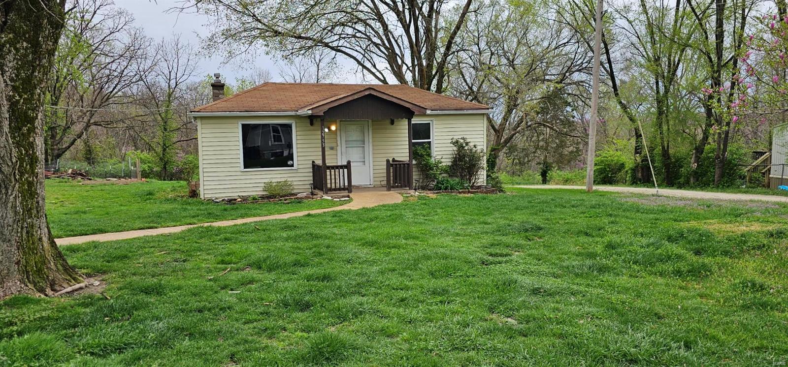 12753 Hencher Road Property Photo