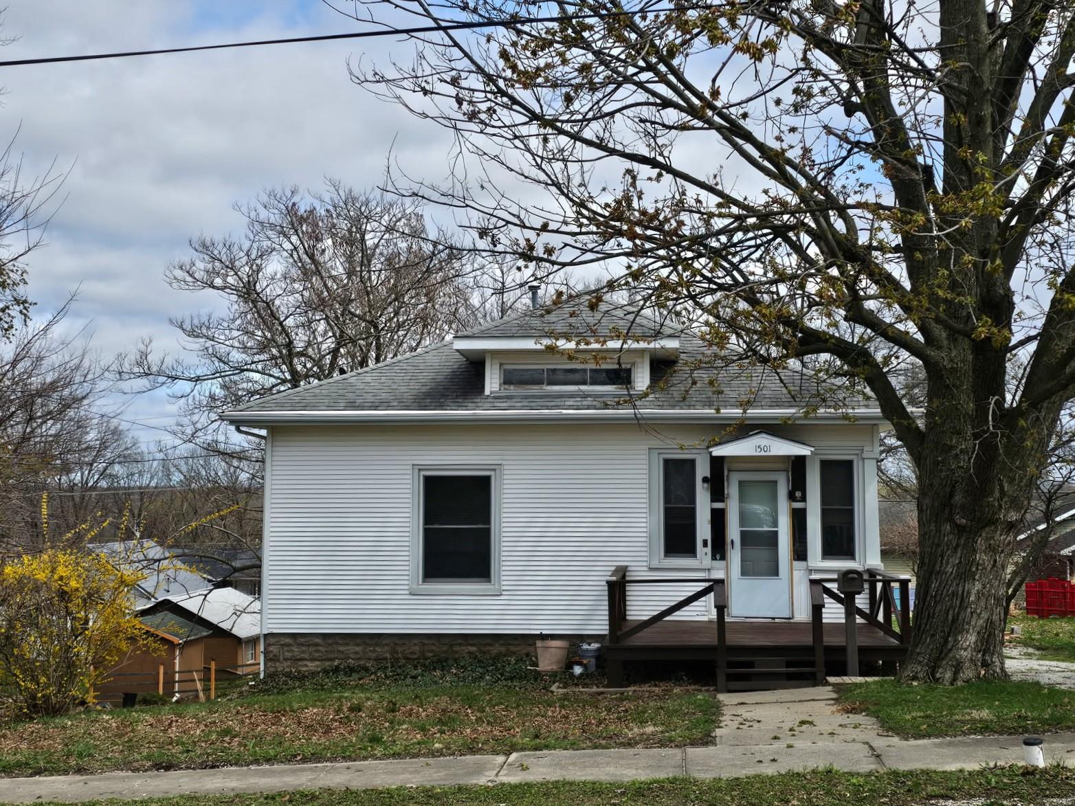 1501 S Main Street Property Photo