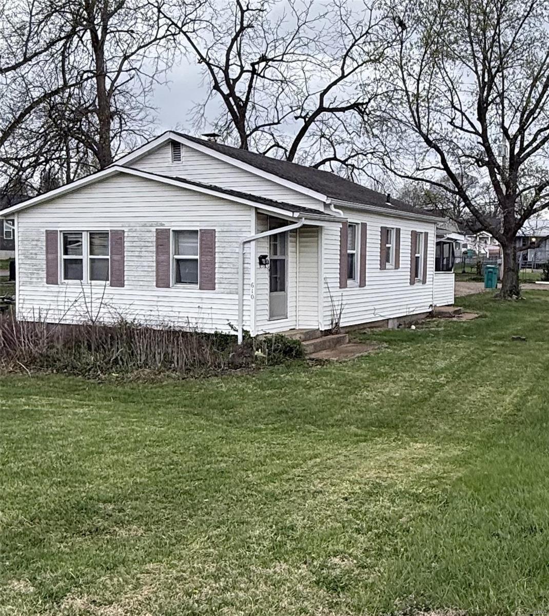 610 W Main Street Property Photo