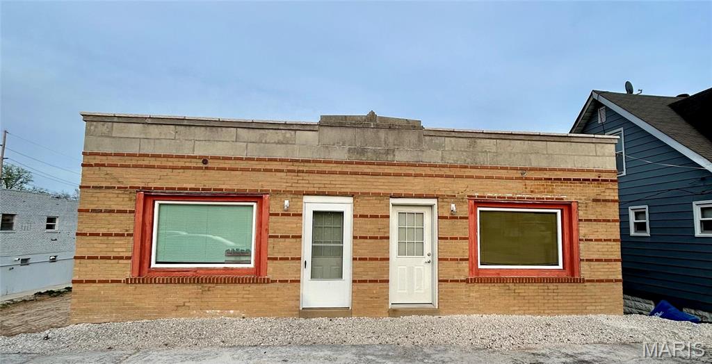 1904 Telegraph Road Property Photo 1