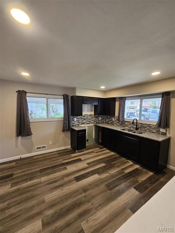 9827 Winkler Drive Property Photo 4