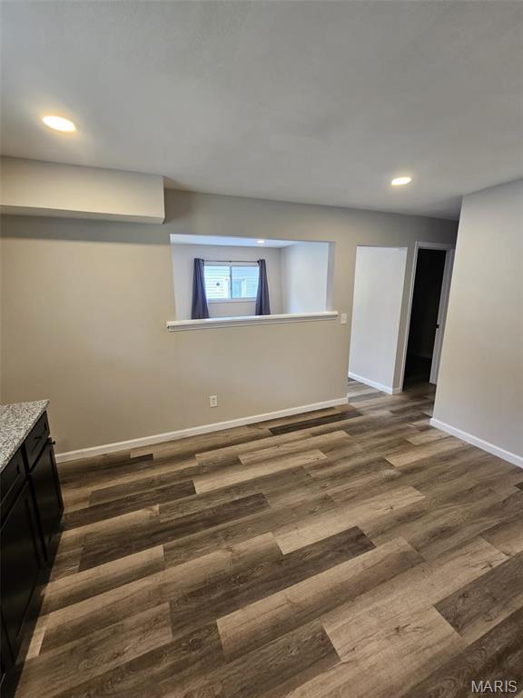 9827 Winkler Drive Property Photo 6