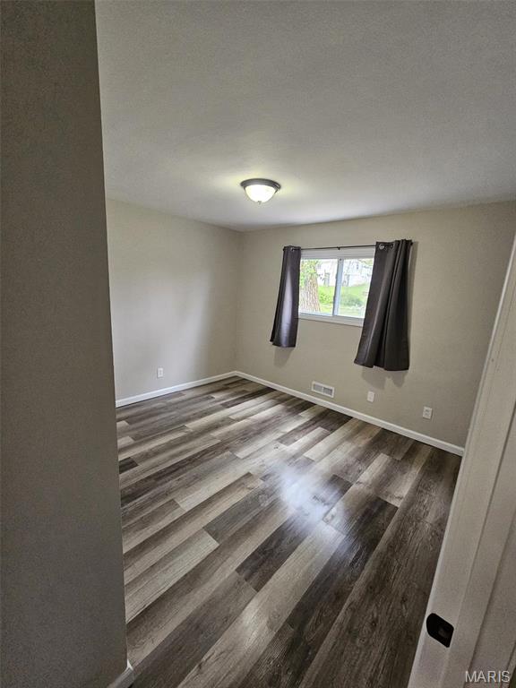 9827 Winkler Drive Property Photo 7