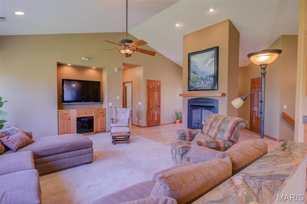 208 Augusta Village Place Property Photo 8