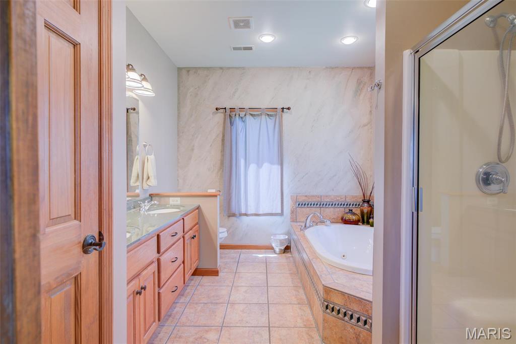 208 Augusta Village Place Property Photo 16
