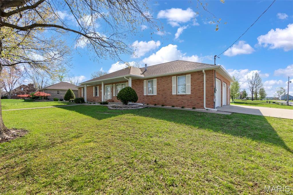 413 Huber Road Property Photo 2