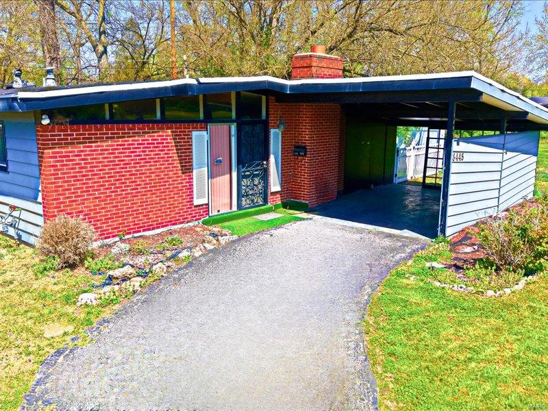 8445 Bayberry Drive Property Photo 1
