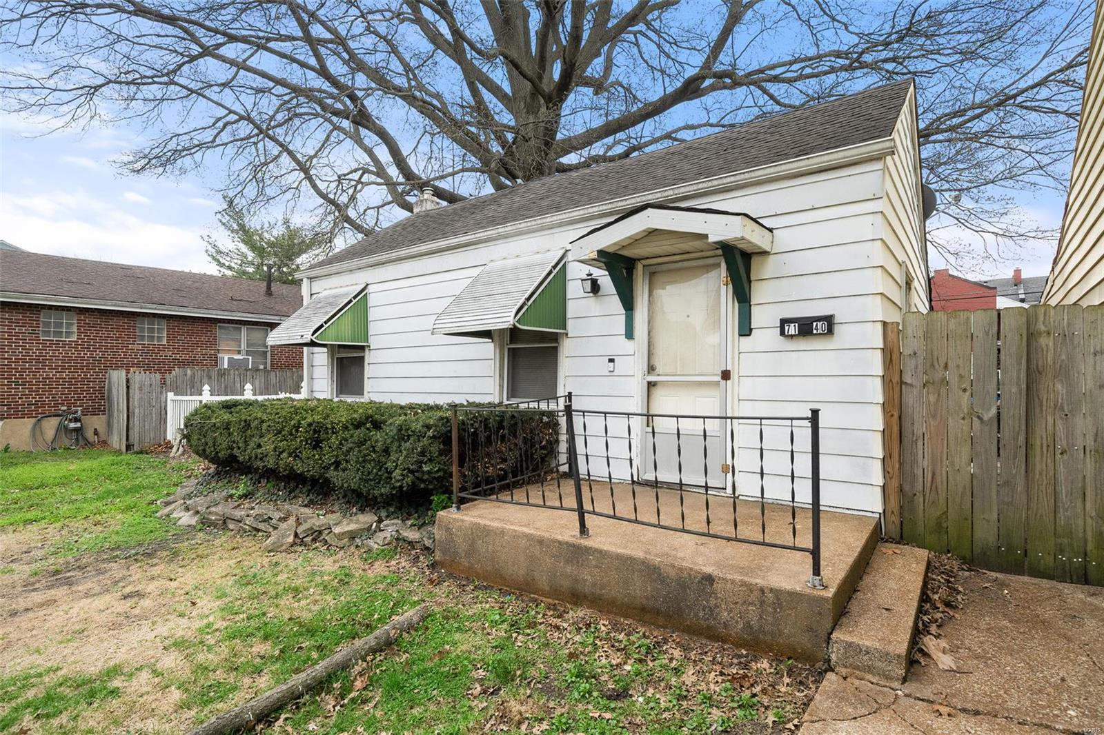7140 Vermont Avenue Property Photo