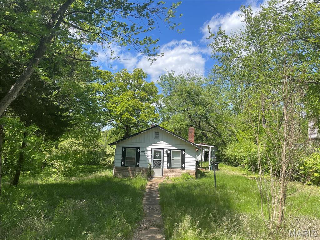 1925 W Woodbine Ave Property Photo 2